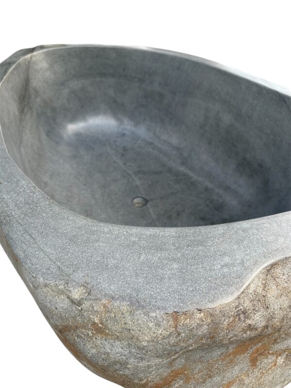 Premium handmade riverstone bathtub Art. No. RBT00100