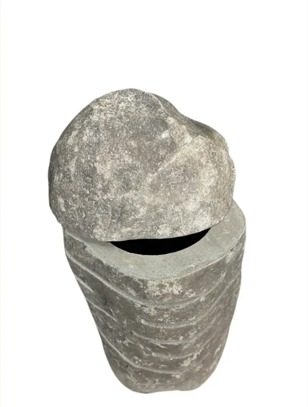 Natural stone garden lamp- handmade in Indonesia Art. No. GL00051