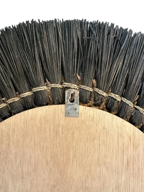 Round mirror with natural materals frame- handmade in Indonesia NMM00161