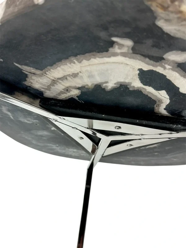 Set of three petrified wood accent tables Art. No. DT00222