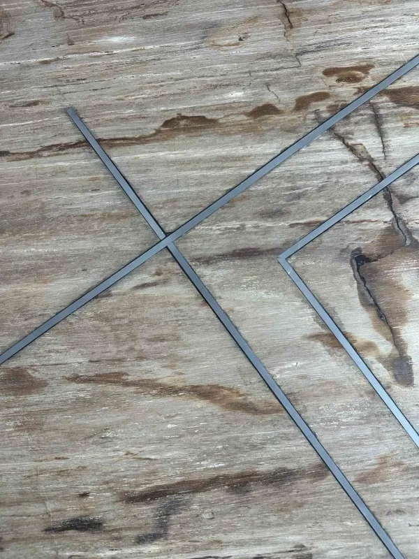 Premium petrified wood dining table – unique natural design Art. No. DNT00312